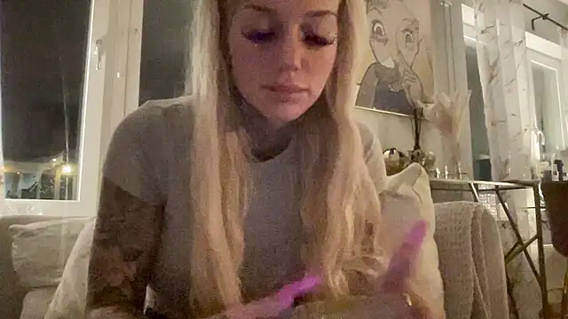 Snapshot of paulinaalatalo chatting on January 7, 2026, 7:49 pm paulinaalatalo online show from January 7, 2026, 7:49 pm