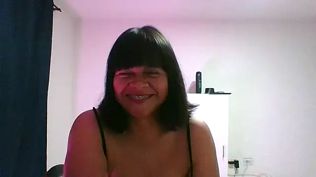 adri89-g online show from April 2, 2026, 11:35 pm