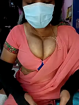 Snapshot of KannadaTamilTeluguBeauty chatting on February 5, 2026, 5:12 am KannadaTamilTeluguBeauty online show from February 5, 2026, 5:12 am