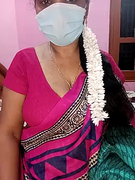 Snapshot of KannadaTamilTeluguBeauty chatting on February 12, 2026, 8:48 pm KannadaTamilTeluguBeauty online show from February 12, 2026, 8:48 pm