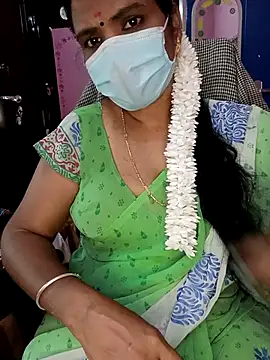 Snapshot of KannadaTamilTeluguBeauty chatting on February 14, 2026, 8:22 am KannadaTamilTeluguBeauty online show from February 14, 2026, 8:22 am