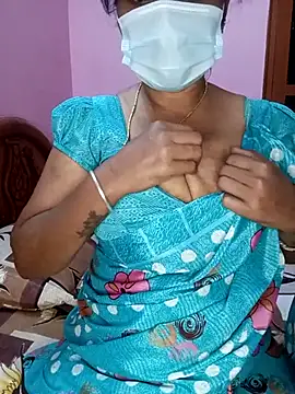 Snapshot of KannadaTamilTeluguBeauty chatting on February 17, 2026, 4:35 pm KannadaTamilTeluguBeauty online show from February 17, 2026, 4:35 pm