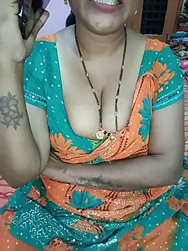 Snapshot of KannadaTamilTeluguBeauty chatting on June 30, 2026, 6:53 pm KannadaTamilTeluguBeauty online show from June 30, 2026, 6:53 pm