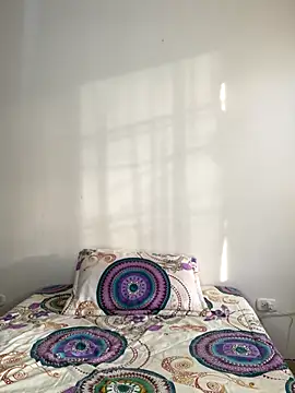 Michelle Narvaez online show from September 19, 2025, 10:21 pm