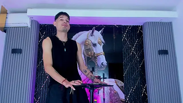 Iam Steven online show from November 26, 2025, 3:24 pm