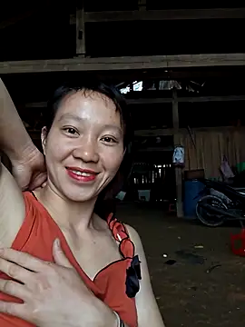 bonnie-00 online show from October 24, 2025, 1:35 am