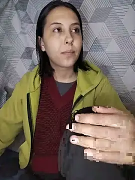scarletoficial online show from June 5, 2026, 2:18 am