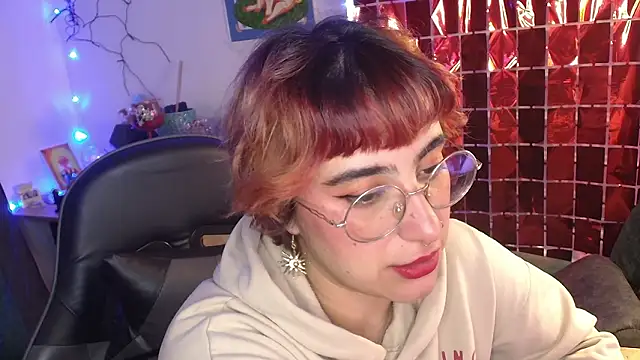 Miacatsito3 online show from February 27, 2026, 9:59 pm