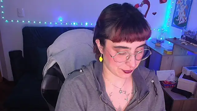 Miacatsito3 online show from April 16, 2026, 1:50 am