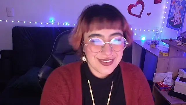 Miacatsito3 online show from April 18, 2026, 6:50 am