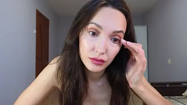 Lillian-Clark online show from February 17, 2026, 10:45 am