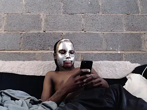 Romeo Favent online show from September 25, 2025, 10:52 am