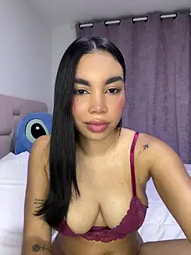 karolaalcendra online show from February 10, 2026, 3:32 am