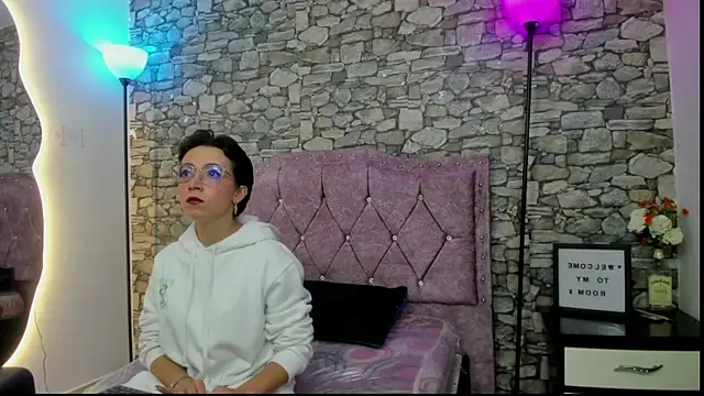 angel noir1 online show from July 14, 2026, 8:47 pm
