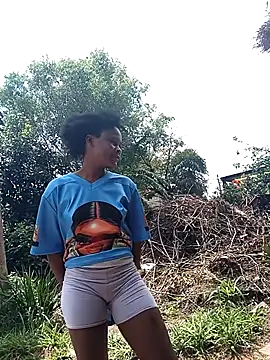 BlondieBitch online show from April 1, 2026, 9:10 am