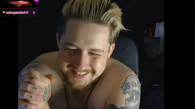 Snapshot of ThatAltGuy chatting on October 16, 2025, 8:48 am ThatAltGuy online show from October 16, 2025, 8:48 am