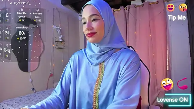 ShanaJamil online show from December 1, 2025, 2:33 pm