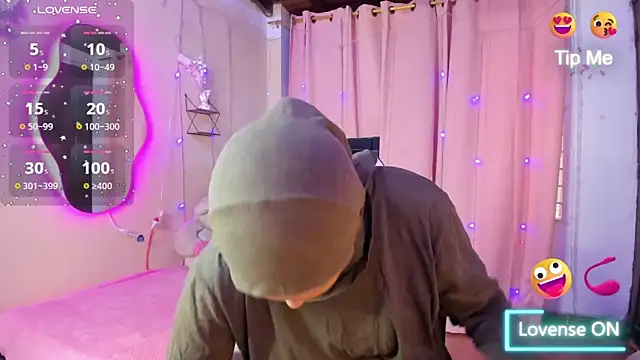 ShanaJamil online show from December 20, 2025, 12:12 pm