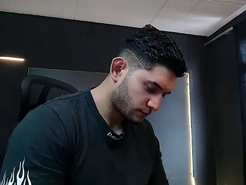 RichardMilleer online show from September 19, 2025, 1:45 pm