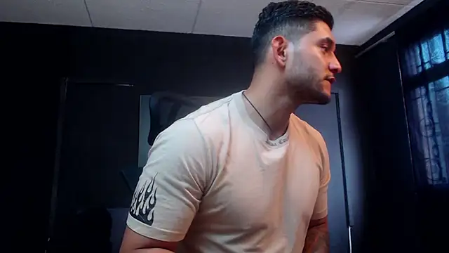 RichardMilleer online show from December 19, 2025, 2:46 pm