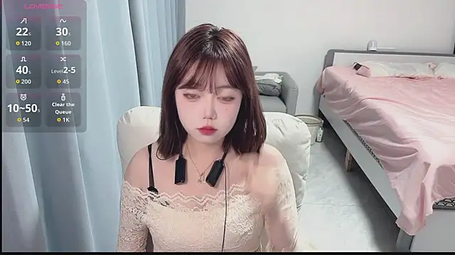 Snapshot of Lucky_Cici chatting on September 24, 2025, 12:30 pm Lucky Cici online show from September 24, 2025, 12:30 pm