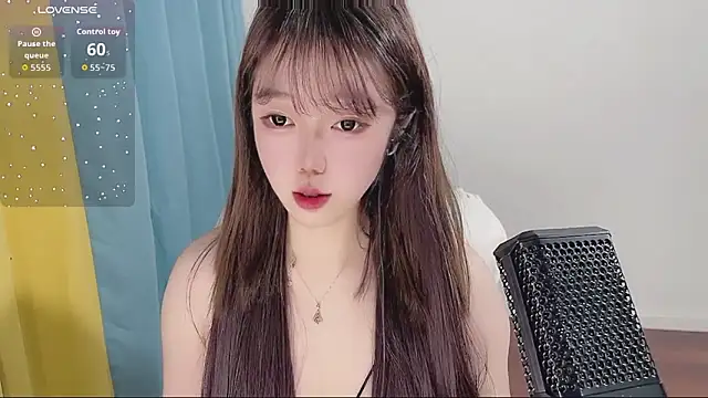 Snapshot of Lucky_Cici chatting on January 10, 2026, 1:46 pm Lucky Cici online show from January 10, 2026, 1:46 pm