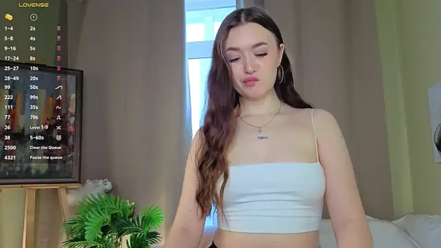 AlinaOrf online show from March 28, 2026, 5:07 am