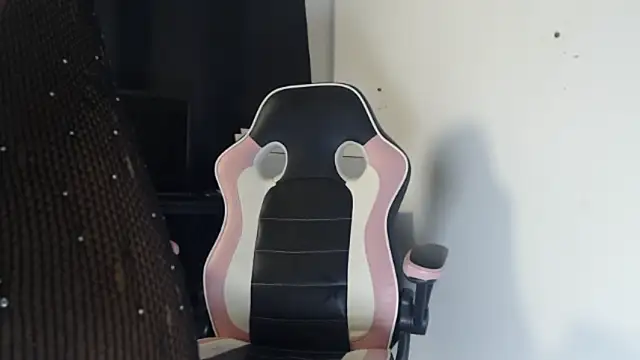 MayaScott11 online show from March 11, 2026, 7:09 pm