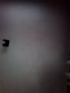 Rosabela04 online show from January 13, 2026, 1:11 am