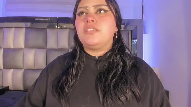 abbiecollins js online show from January 9, 2026, 4:04 am