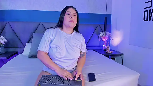 Amber Santana online show from June 11, 2026, 1:38 am