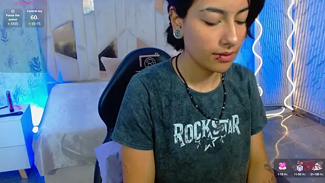 DAKOTA TAY1 online show from September 24, 2025, 11:57 am