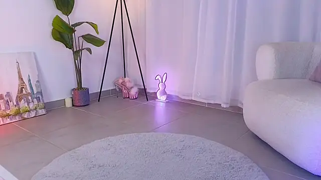 violetssweet online show from September 27, 2025, 1:21 am