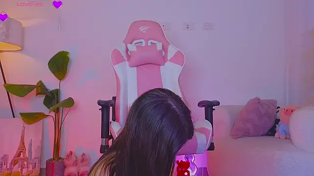 violetssweet online show from October 8, 2025, 1:14 am