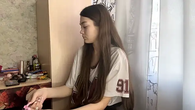 Cuteviola online show from February 12, 2026, 11:55 pm