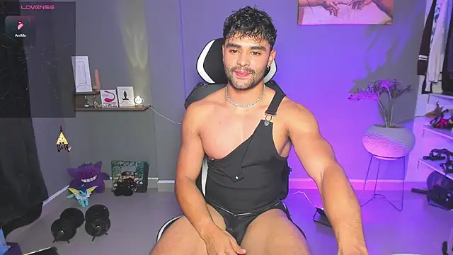 JordanRossie online show from April 8, 2026, 2:44 am