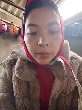 -Miu-98 online show from December 18, 2025, 1:55 am