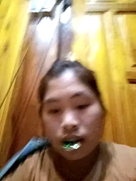 Luyen004 online show from March 21, 2026, 1:05 pm