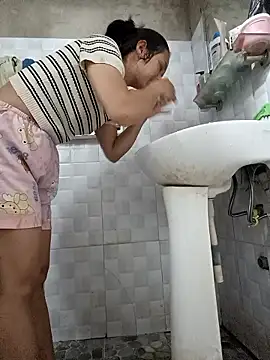 Na xx online show from October 17, 2025, 11:18 pm