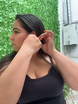 ROUSE SINCLAIR online show from December 16, 2025, 7:41 pm