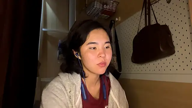 JennyCarpenter online show from April 30, 2026, 4:52 am