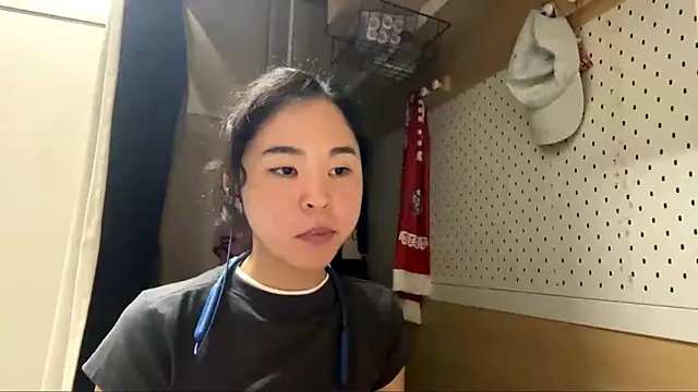 JennyCarpenter online show from June 13, 2026, 9:07 am