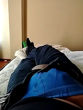 Benitocamelas93 online show from April 22, 2026, 2:18 pm