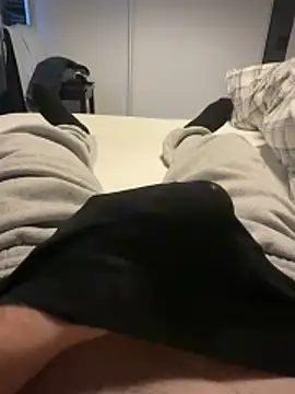 maxh08625 online show from December 3, 2025, 12:36 pm