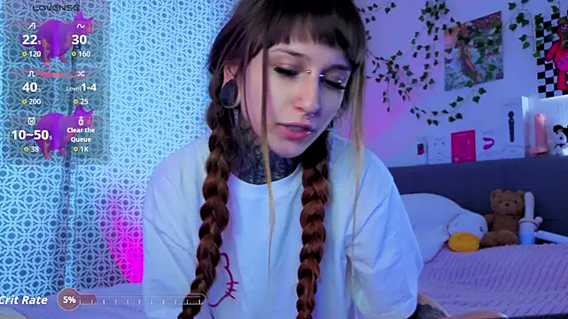 Snapshot of LilithPoison chatting on April 26, 2026, 6:11 am LilithPoison online show from April 26, 2026, 6:11 am