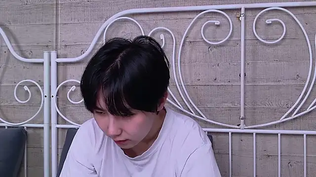 HeejinWang online show from May 30, 2026, 4:42 am
