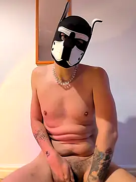 Snapshot of cruiserpup chatting on September 21, 2025, 10:39 am cruiserpup online show from September 21, 2025, 10:39 am