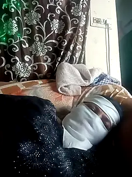 Love-890 online show from November 28, 2025, 8:28 am