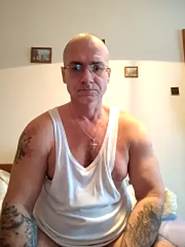 chcem1975 online show from February 15, 2026, 8:24 am