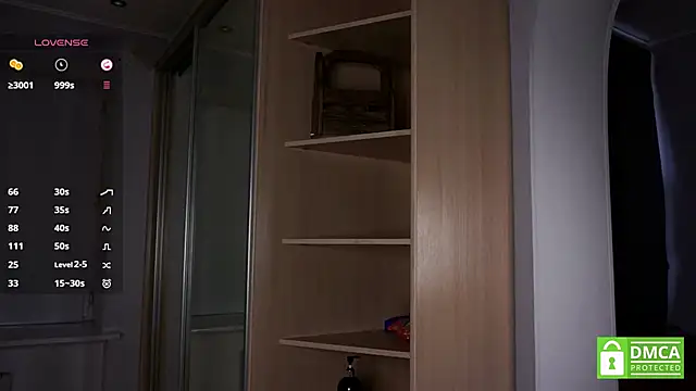 RenaeConnerley online show from October 10, 2025, 4:00 am